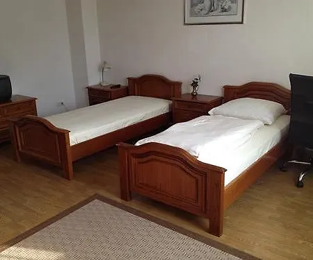Hotel Garni 3*